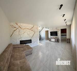 Коттедж 142м², 2-этажный, участок 5 сот.  