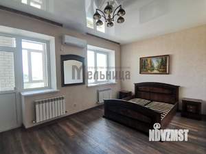 Дом 298м², 3-этажный, участок 5 сот.  
