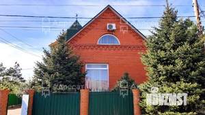 Дом 250м², 3-этажный, участок 11 сот.  