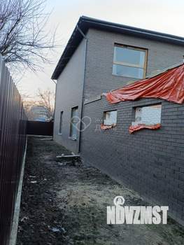 Дом 200м&sup2;, 2-этажный, участок 9 сот.  