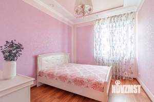 Дом 211м², 2-этажный, участок 4 сот.  
