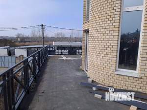 Дом 340м², 3-этажный, участок 10 сот.  