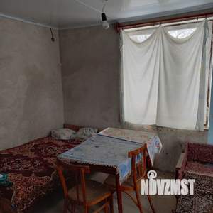 Дом 30м², 2-этажный, участок 6 сот.  