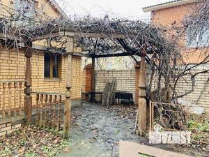 Коттедж 296м², 4-этажный, участок 6 сот.  