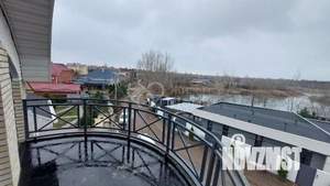 Дом 294м&sup2;, 3-этажный, участок 10 сот.  