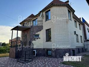 Дом 318м², 3-этажный, участок 5 сот.  