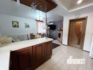 Коттедж 196м², 2-этажный, участок 6 сот.  