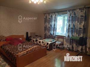 Дом 388м&sup2;, 3-этажный, участок 7 сот.  