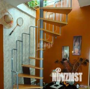 Дом 257м², 3-этажный, участок 4 сот.  