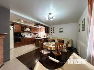 Коттедж 196м², 2-этажный, участок 6 сот.  