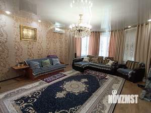 Дом 313м², 2-этажный, участок 6 сот.  