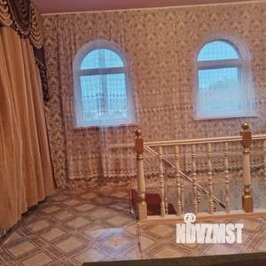 Коттедж 184м², 3-этажный, участок 5 сот.  