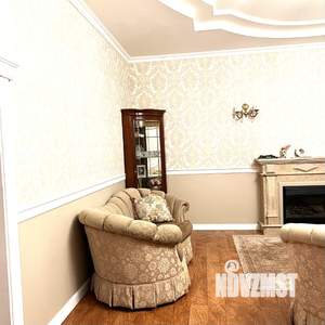 Дом 373м², 2-этажный, участок 6 сот.  