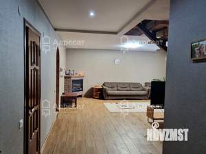 Дом 193м², 2-этажный, участок 4 сот.  