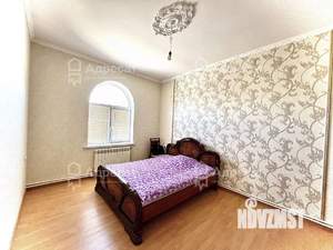 Дом 194м², 3-этажный, участок 4 сот.  