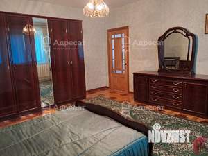 Дом 241м², 3-этажный, участок 13 сот.  
