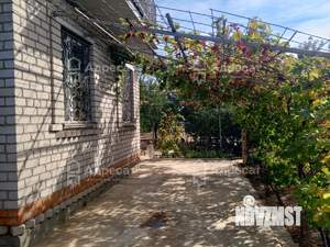 Дом 30м², 2-этажный, участок 6 сот.  