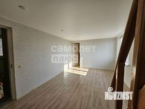 Дом 63м&sup2;, 2-этажный, участок 6 сот.  