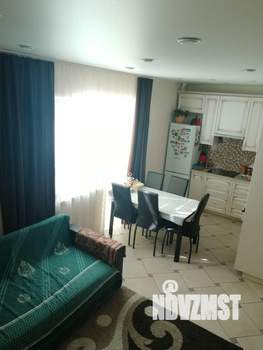 Дом 90м², 2-этажный, участок 6 сот.  