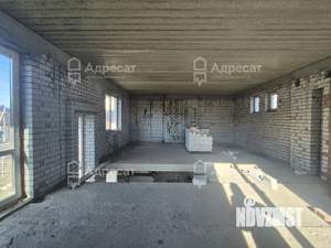 Дом 177м&sup2;, 3-этажный, участок 6 сот.  