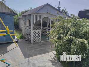 Коттедж 220м&sup2;, 2-этажный, участок 20 сот.  