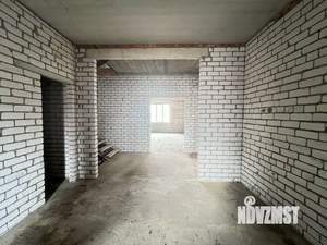 Дом 600м², 3-этажный, участок 11 сот.  