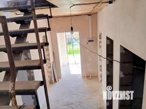 Дом 160м², 2-этажный, участок 6 сот.  