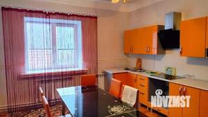 Дом 272м², 2-этажный, участок 6 сот.  