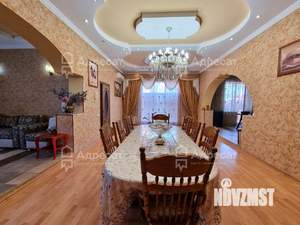 Дом 296м², 3-этажный, участок 5 сот.  