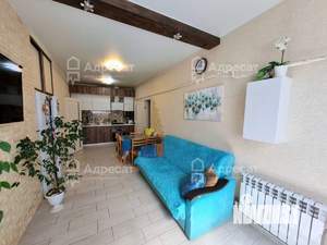 Дом 184м&sup2;, 2-этажный, участок 3 сот.  