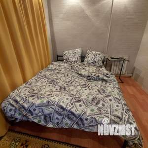 Дом 80м², 2-этажный, участок 6 сот.  