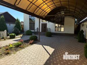 Дом 287м², 2-этажный, участок 4 сот.  