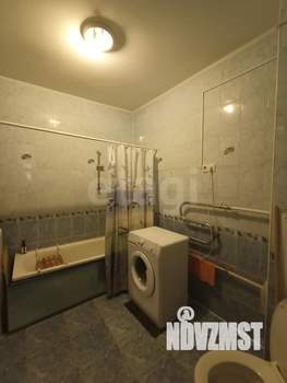 Дом 253м², 2-этажный, участок 6 сот.  