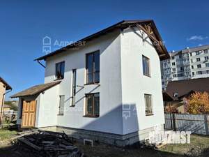 Дом 177м&sup2;, 3-этажный, участок 6 сот.  