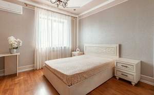 Дом 211м², 2-этажный, участок 4 сот.  