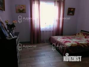 Дом 213м², 2-этажный, участок 323 сот.  