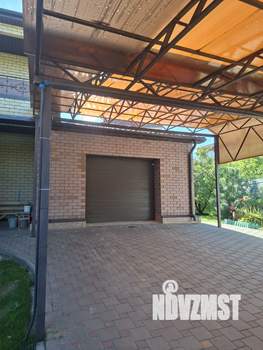 Коттедж 200м&sup2;, 2-этажный, участок 8 сот.  