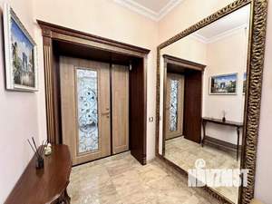 Дом 236м², 3-этажный, участок 6 сот.  