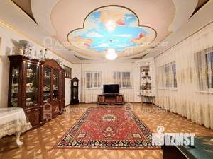 Дом 394м², 3-этажный, участок 6 сот.  