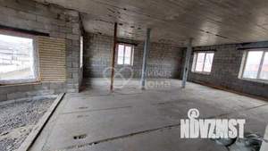 Дом 294м&sup2;, 3-этажный, участок 10 сот.  