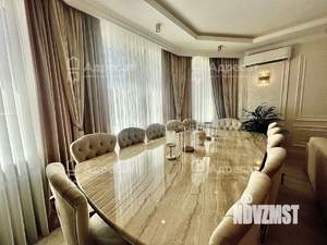 Дом 360м², 3-этажный, участок 6 сот.  