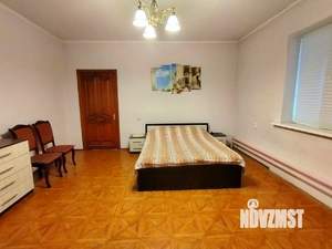 Дом 323м², 2-этажный, участок 12 сот.  