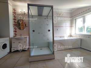 Дом 260м², 3-этажный, участок 6 сот.  