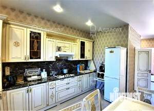 Дом 260м², 2-этажный, участок 8 сот.  