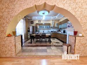 Дом 296м², 3-этажный, участок 5 сот.  