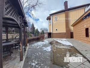 Дом 194м², 2-этажный, участок 14 сот.  