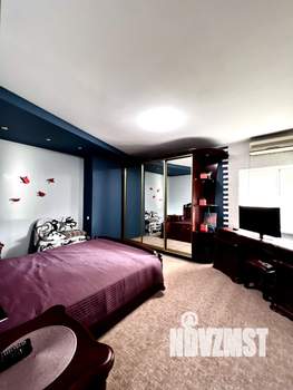 Дом 254м², 2-этажный, участок 6 сот.  