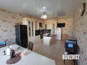 Дом 313м², 2-этажный, участок 6 сот.  