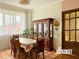 Дом 240м², 2-этажный, участок 7 сот.  