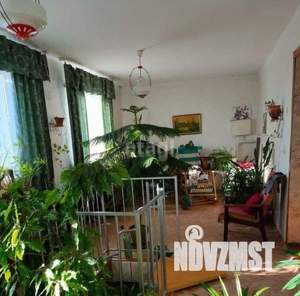 Дом 257м², 3-этажный, участок 4 сот.  